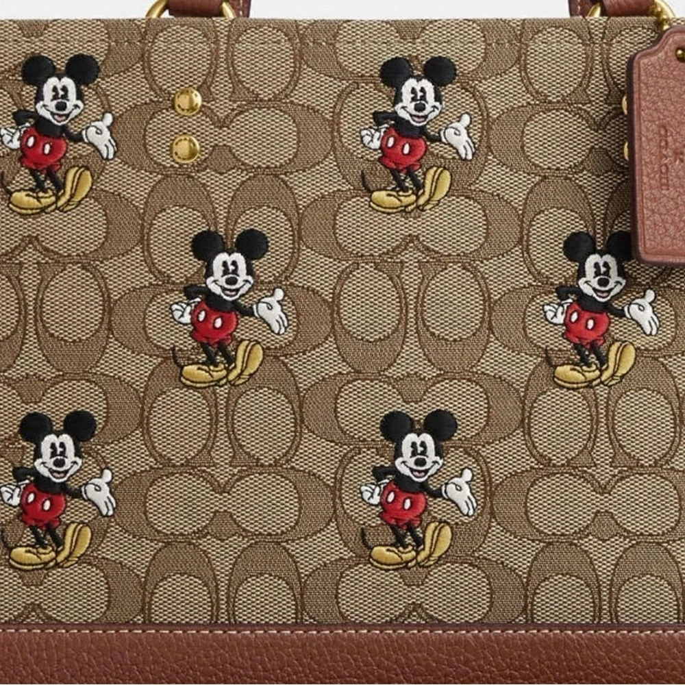 NWT Disney X Coach
Dempsey Carryall in Sig Jacquard
Mickey Mouse Msrp:$528 - Picture 4 of 13